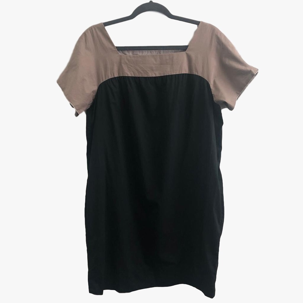 VINCE Shift Dress Black And Tan Square Nec…